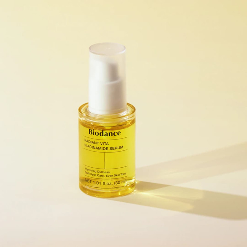 Biodance Сироватка освітлююча з вітаміном С та ніацинамідом Radiant VitaNiacinamide Serum 30 мл