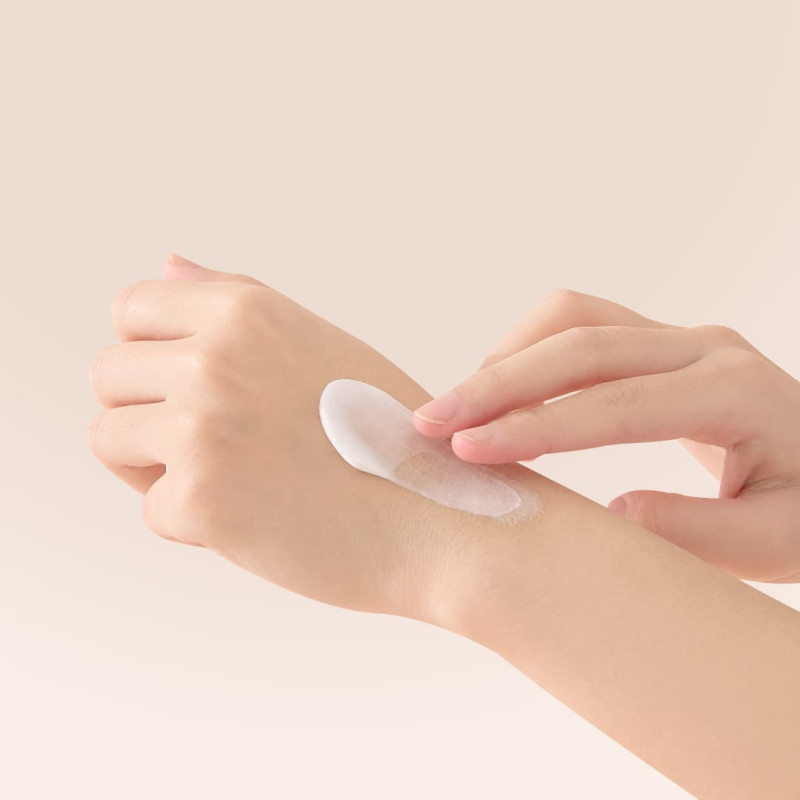 Needly Зволожуючий сонцезахисний крем з рослинним скваланом Vegan Mild Moisture Sun SPF 50+ PA++++ 50 мл