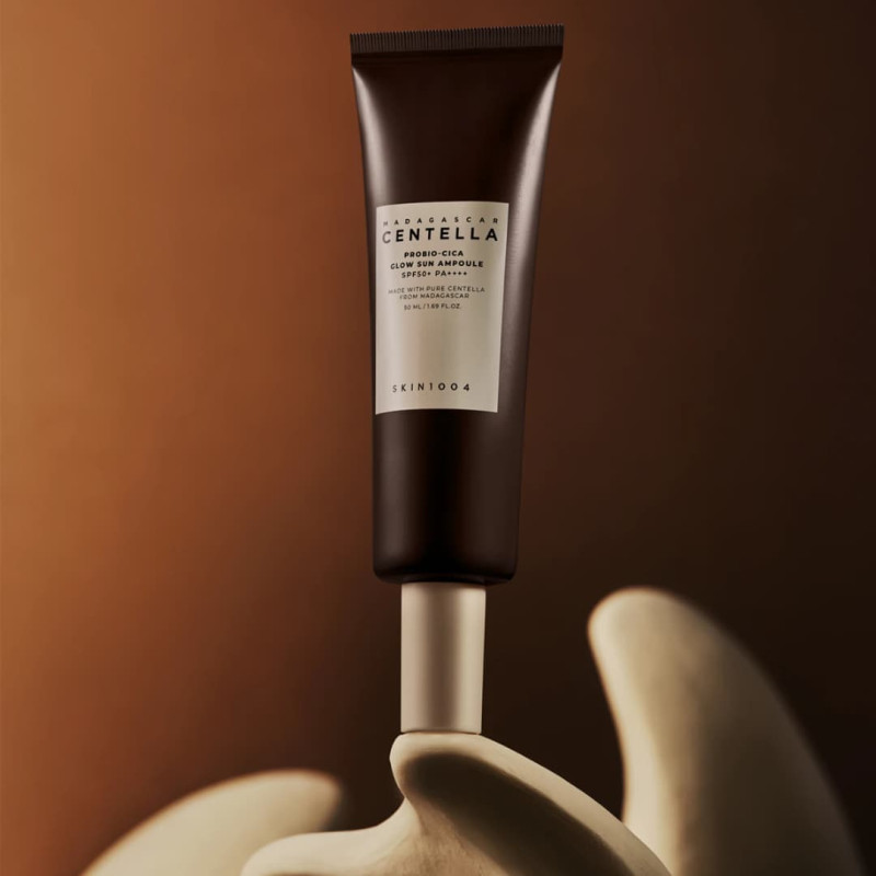 SKIN 1004 Сироватка сонцезахисна Madagascar Centella Probio-Cica Glow Sun Ampoule SPF 50+ PA++++ 50 мл